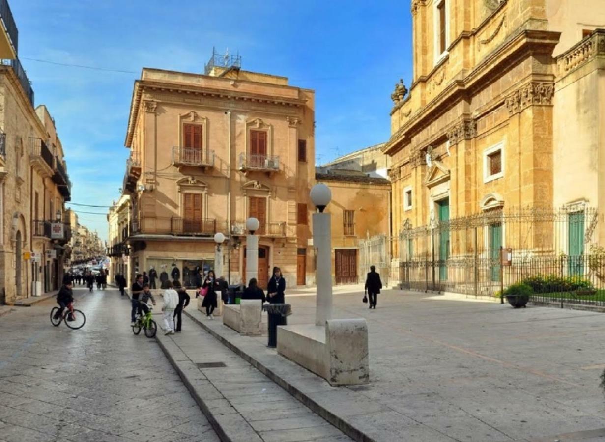 Piazza Repubblica Appartament Alcamo Exterior foto